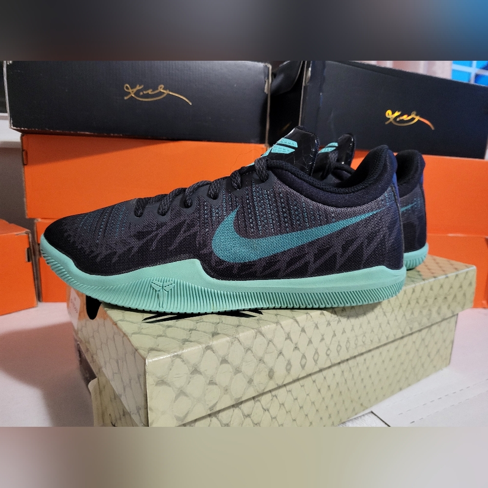Kobe 11 Mamba Rage Scorpions, Nike, size 7y, no box, excellent condition
